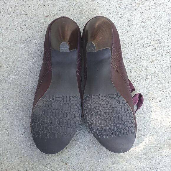 Crown Vintage Burgundy Red Round Toe Menswear-inspired Oxford Ankle Booties - Picture 6 of 6